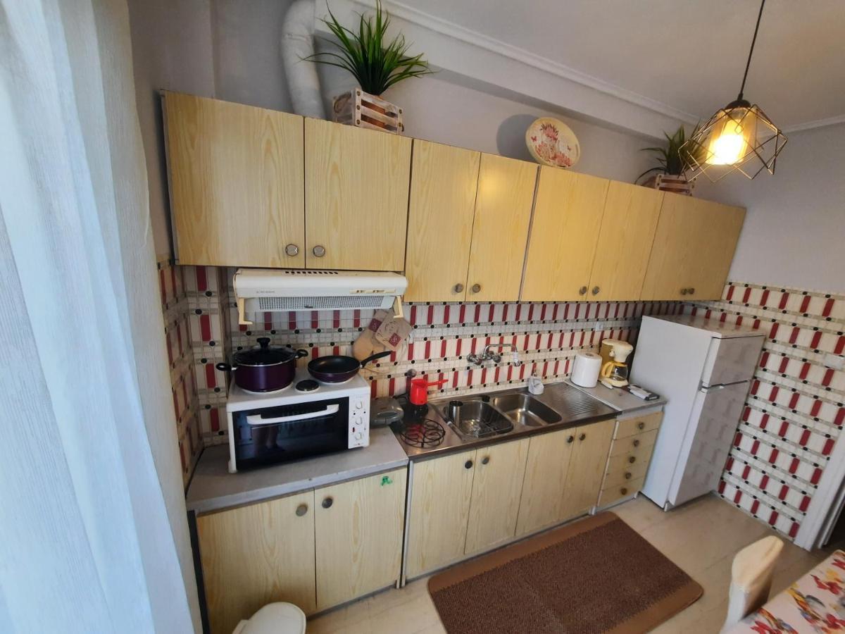 Villys Apartment Каламата Экстерьер фото